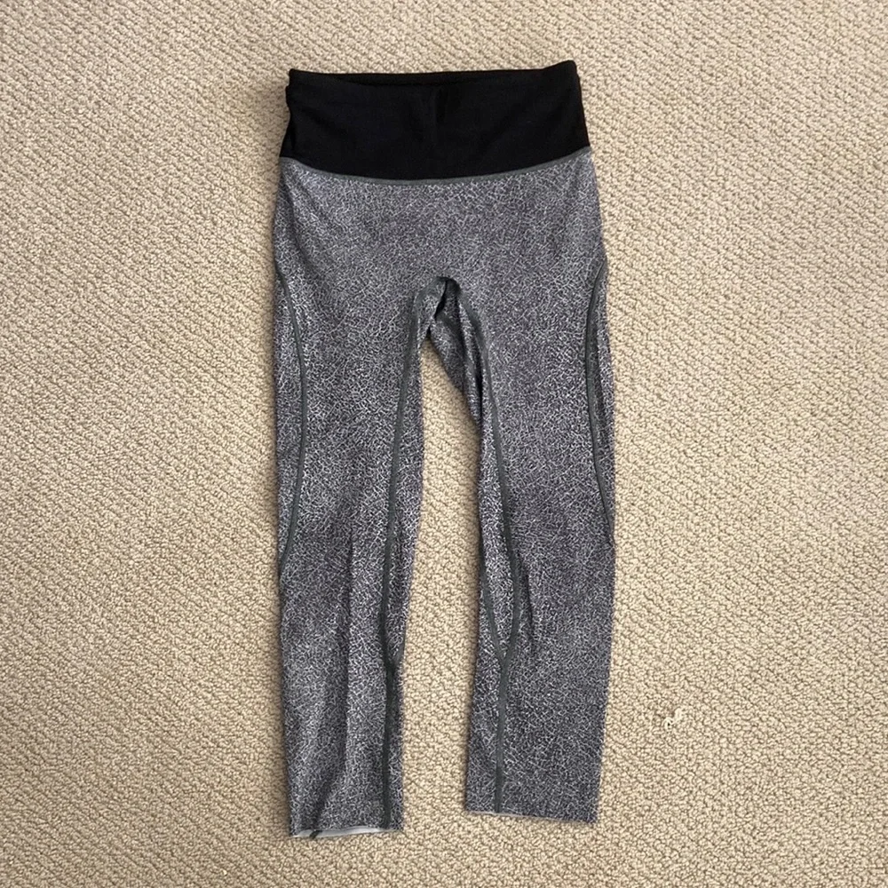 NEW LULULEMON Run the Day Crop HR 21” Fractal Dark Starlight Black Nulux 4 NWOT